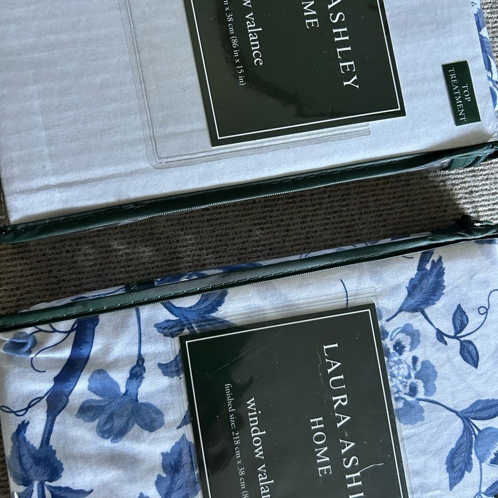Laura Ashley set of 2 Home Top Valance Window Treatment Charlotte , 86" x 15" - Picture 3 of 4
